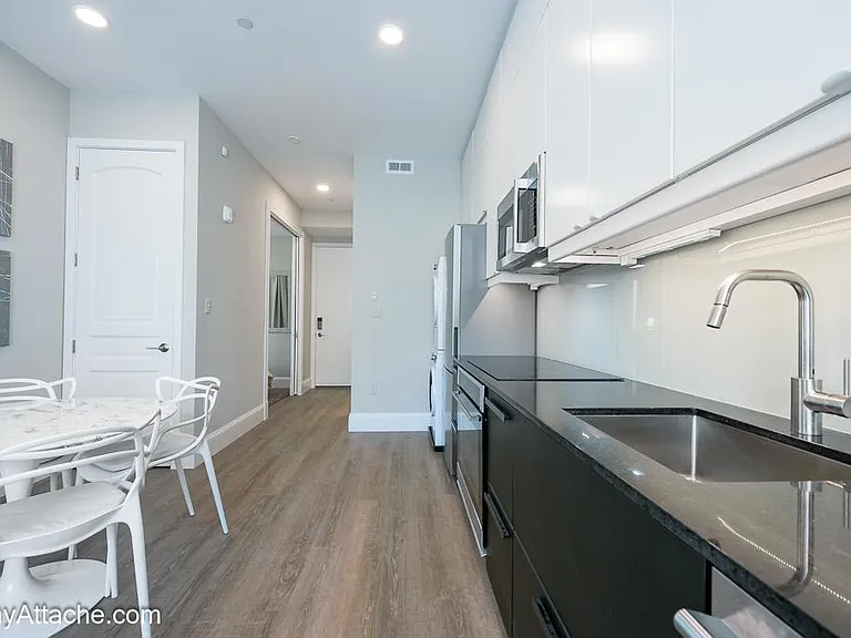 1521 Corcoran St NW #5 — Photo 6