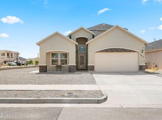 1017 Summer House St, El Paso, TX 79928