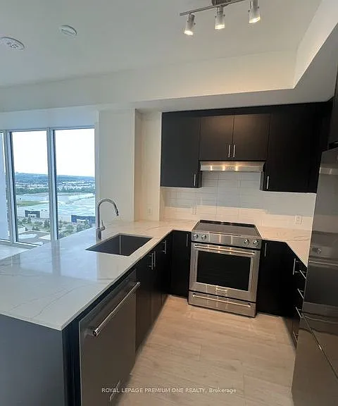 8960 Jane St #1920 — Photo 6