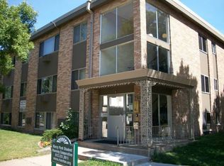 700 10th Ave S #E, Minneapolis, MN 55415
