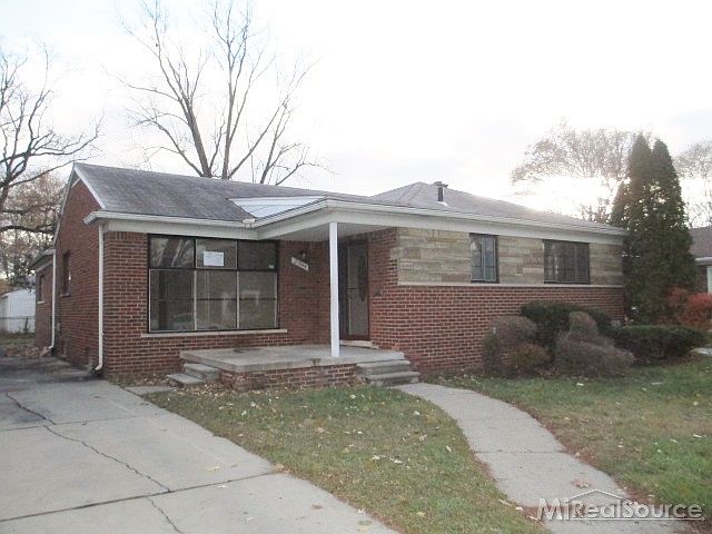 1st image of 21844 Sussex St