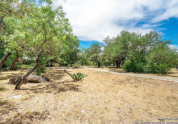3rd image of 9622 Circle South Dr