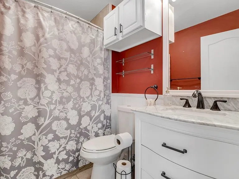 1142 Landings Loop — Photo 16