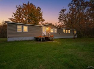 17 Factory St, Cleveland, NY 13042