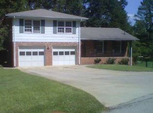 1064 Duke Dr SE, Conyers, GA 30013