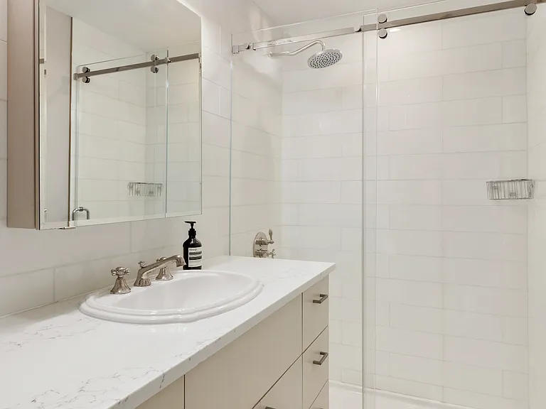 218 E 79th St #TWHS — Photo 10