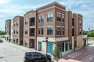 2 bed, 960 sqft, $1,699 — Photo 2