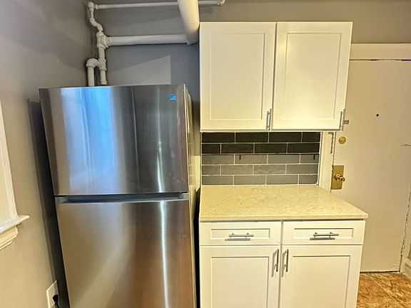 3rd image of 147 Halsted St #B4