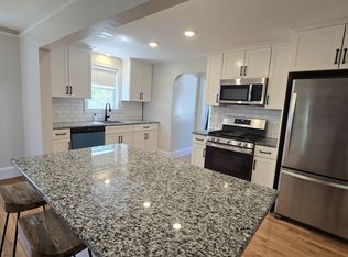 63 La Salle Dr, Providence, RI 02908