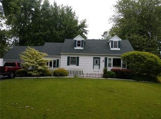 1542 Plank Rd, Webster, NY 14580