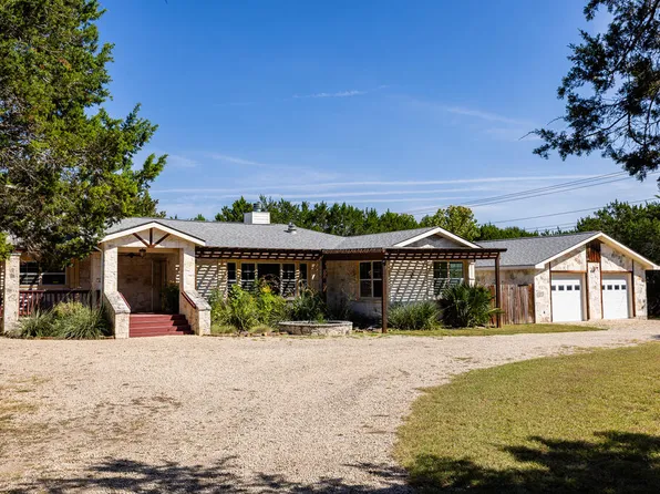 1121 Monroe Dr, Kerrville, TX 78028