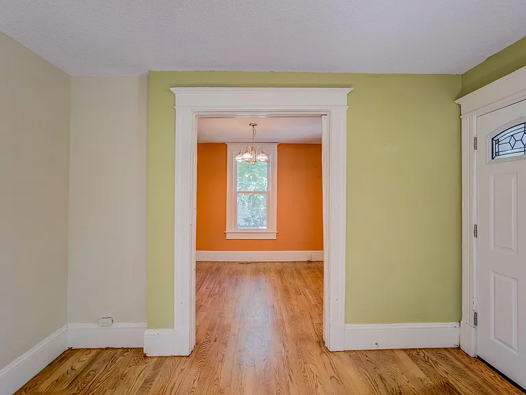 421 E Saint Vrain St — Photo 12