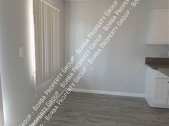 4th image of 522 E 20th St APT 6