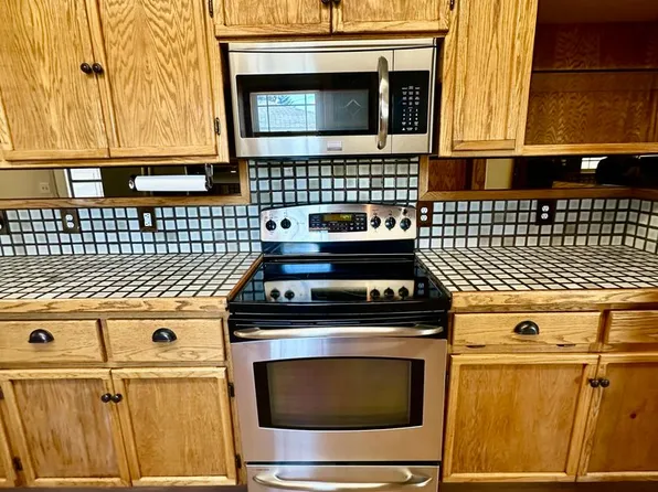 4616 Peck Dr, Klamath Falls, OR 97603