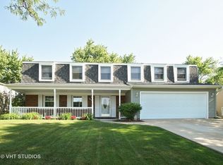 1734 Sutton Ln, Schaumburg, IL 60194
