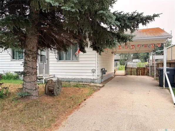 106 5th AVENUE E, Eatonia, SK S0L 0Y0