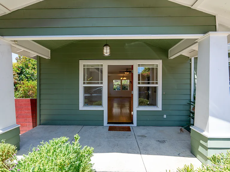 1147 Francisco St — Photo 18