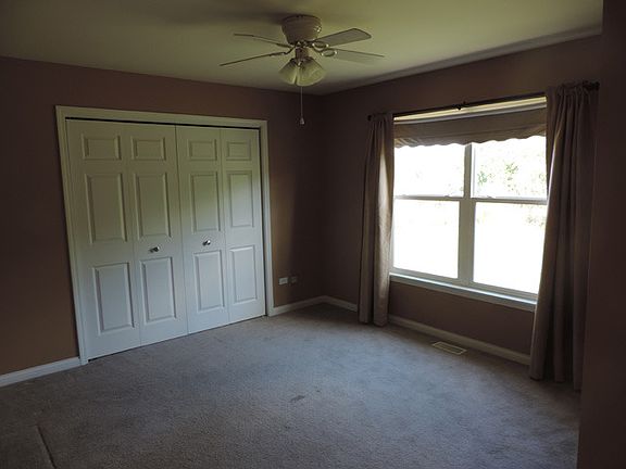 5th image of 942 Arrowhead Dr
