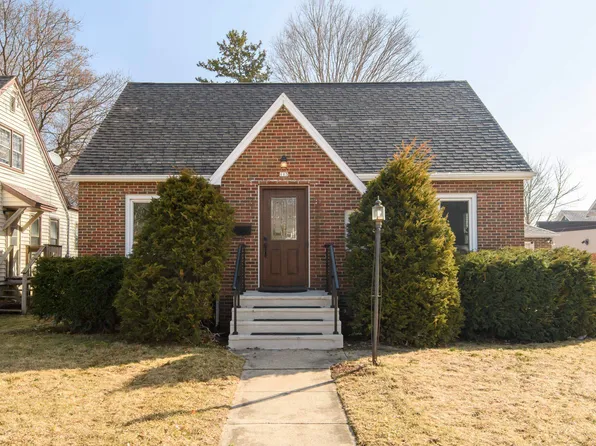 113 Union St, Sun Prairie, WI 53590