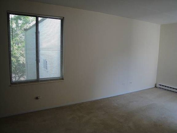 3rd image of 346 W Miner St