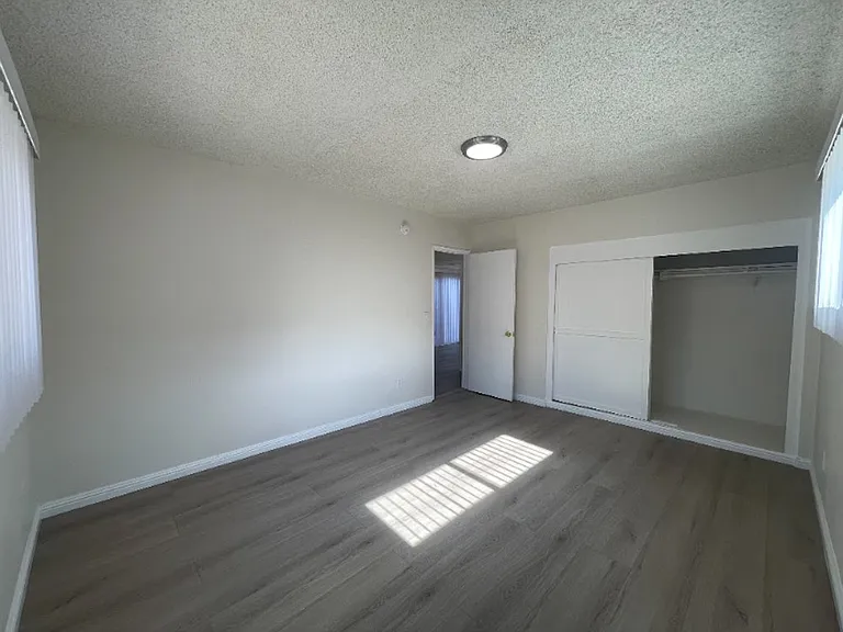 5917 LAUREL CANYON BOULEVARD — Photo 2