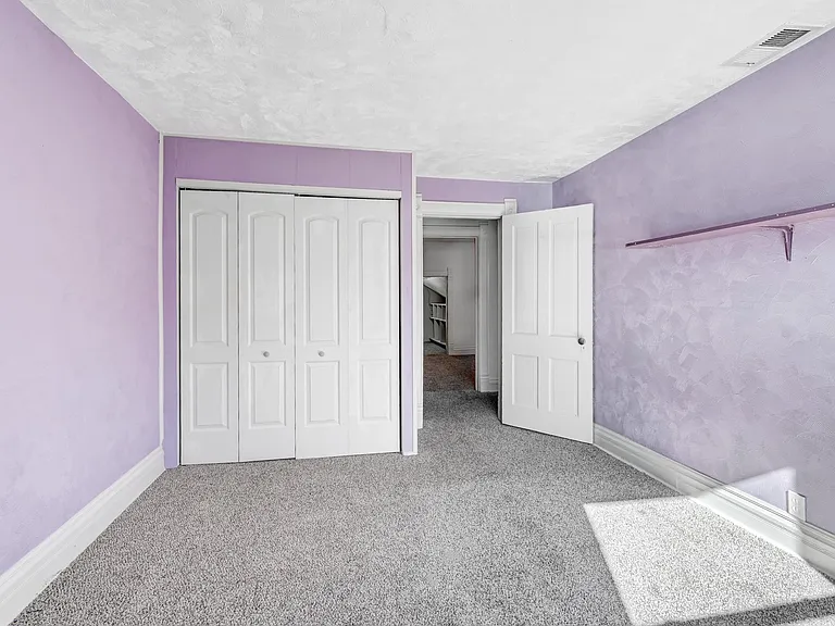 The Lavender Room can be repainted if desired!