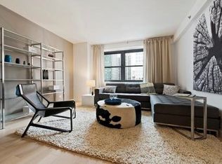222 E 38th St, Brooklyn, NY 11203