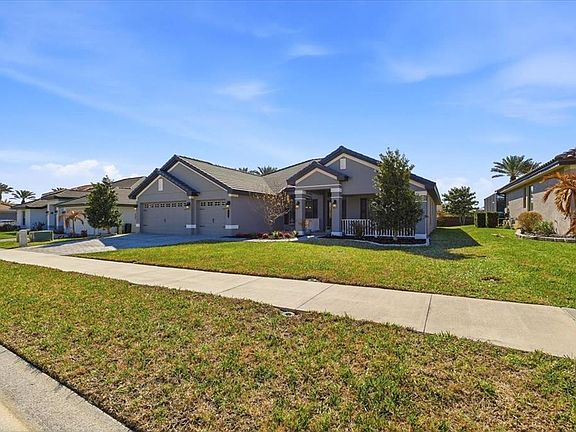 2nd image of 331 Crescent Ridge Rd