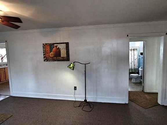 4th image of 627 McCulloch St