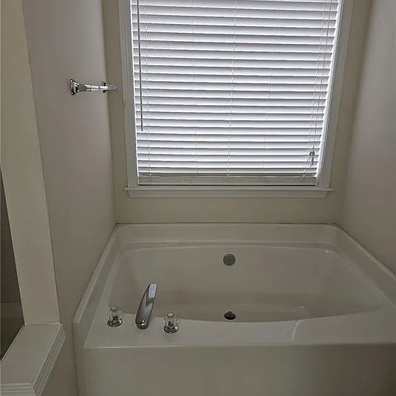 4407 Weham Ct — Photo 39