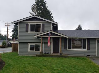 8801 Emerson Pl, Everett, WA 98208