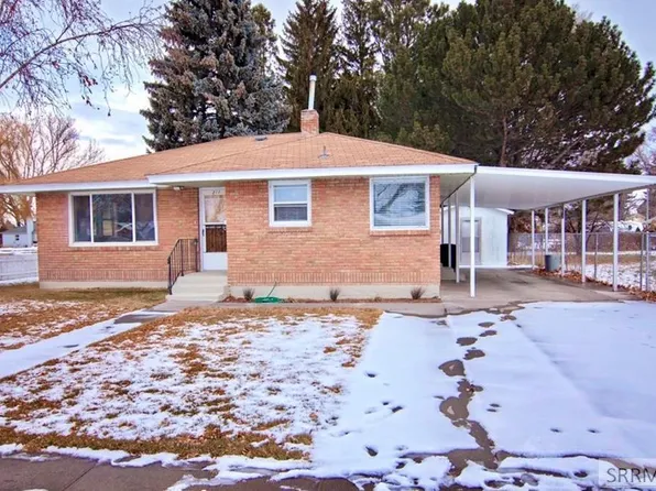 211 E Pine St, Shelley, ID 83274