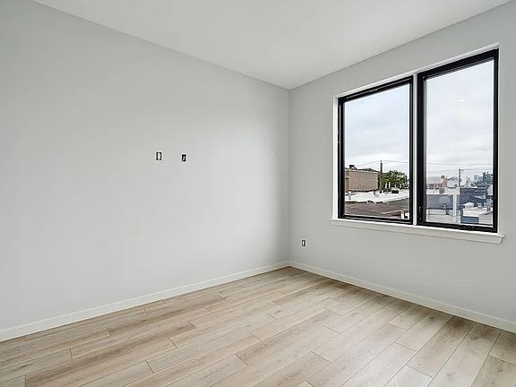 4th image of 1111 E Berks St #A02