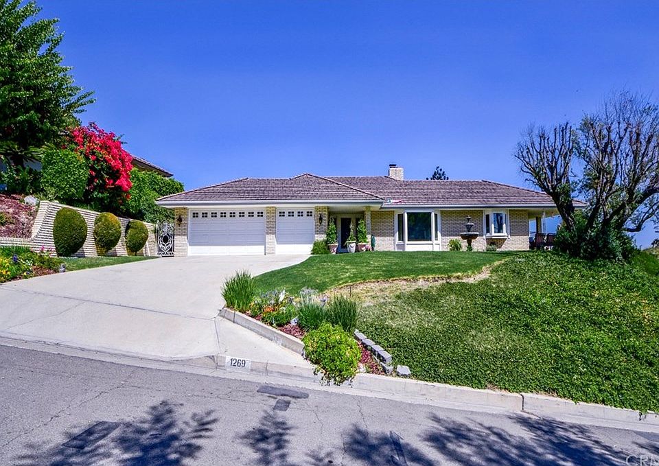 2nd image of 1269 Miramar Dr