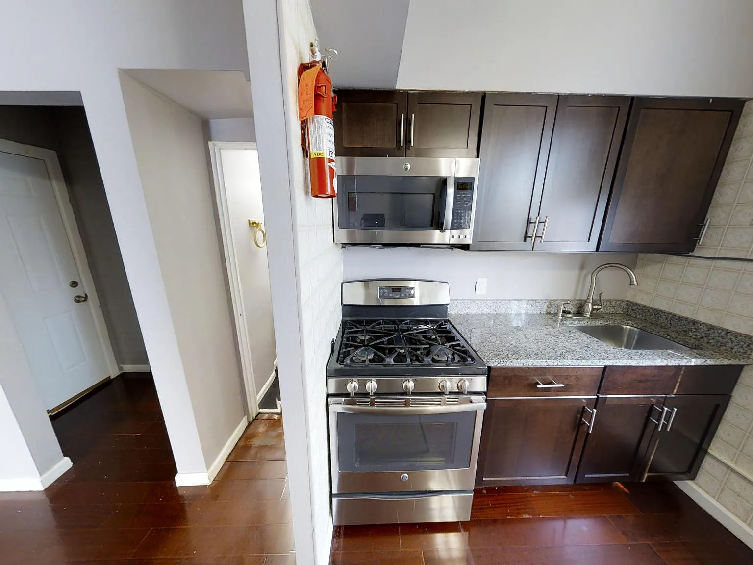 1 bed, $1,425 — Photo 3