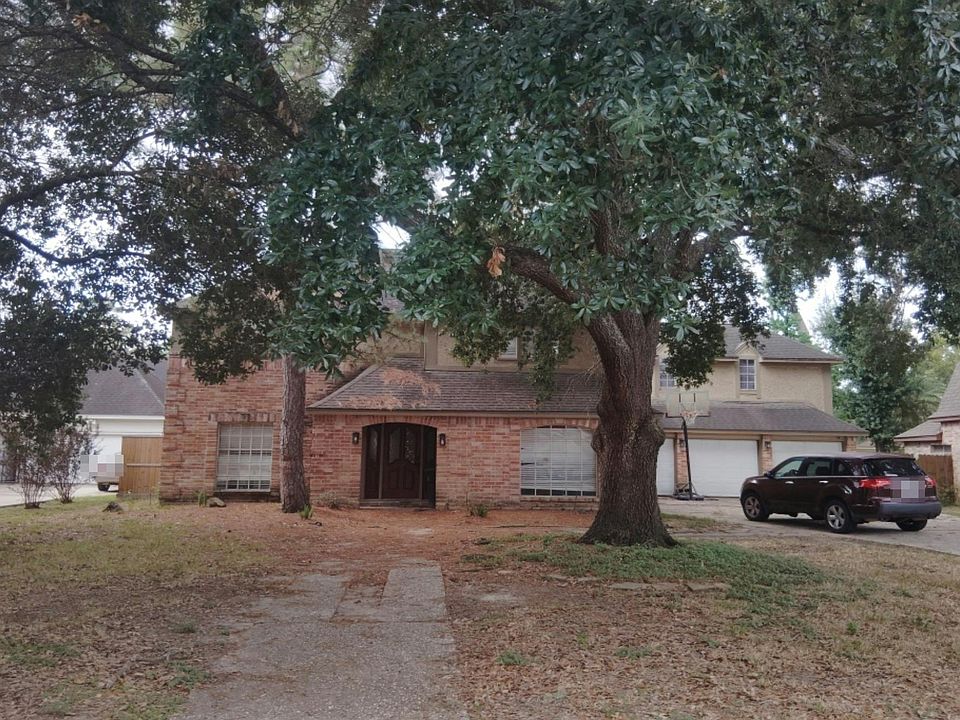 1st image of 15519 Dawnbrook Dr