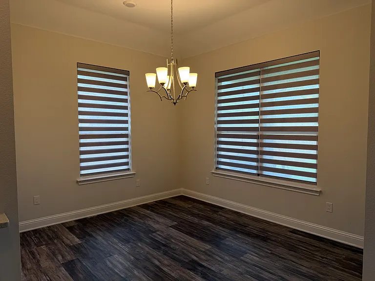 breakfast room
