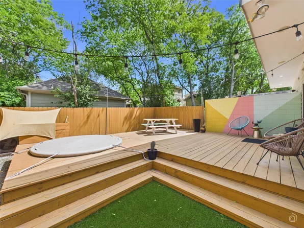 2503 S 6th St #A, Austin, TX 78704