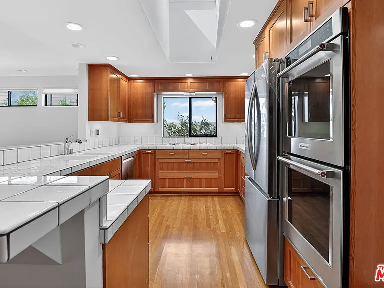 1331 Avenida De Cortez — Photo 14