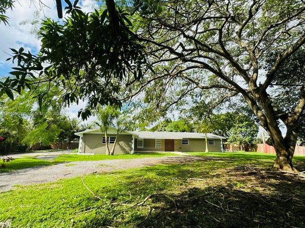 15490 SW 209th Ave, Miami, FL 33187