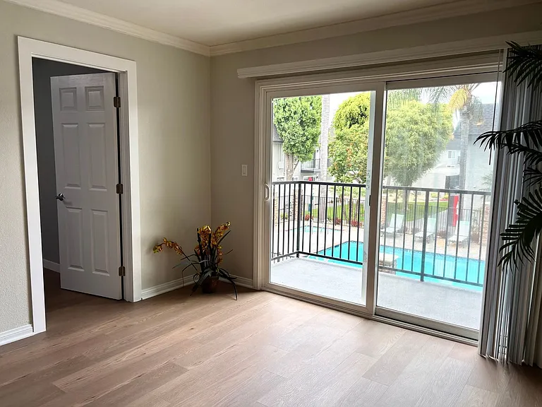 Beachwood Apartments — Photo 41
