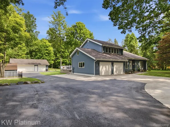 3496 Lightle Rd, North Street, MI 48049