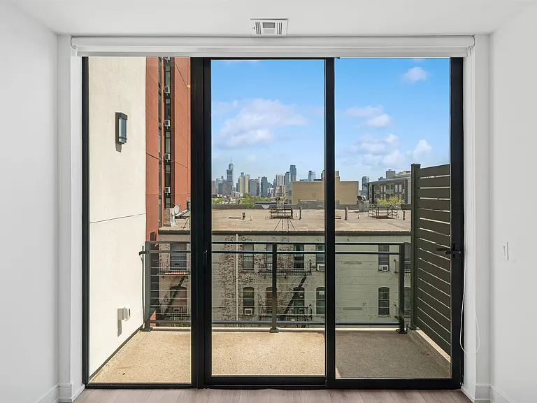 32 Jones St #202 — Photo 7