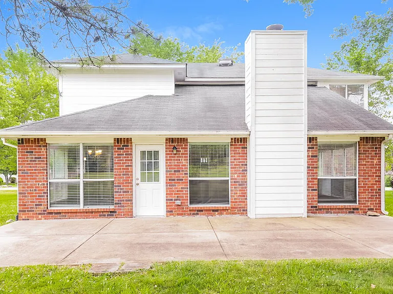 114 Tedder Blvd — Photo 17