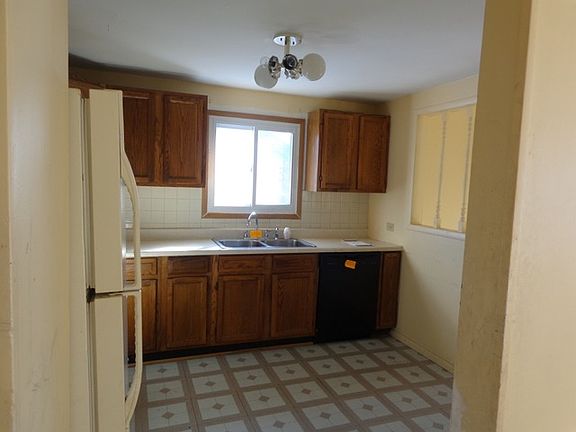 5th image of 1514 N Revere Cir