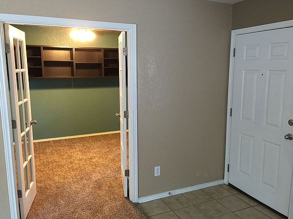 3rd image of 117 Wistoria Ct