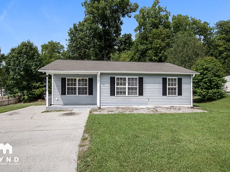 820 Clarence Jordan Ct — Photo 1