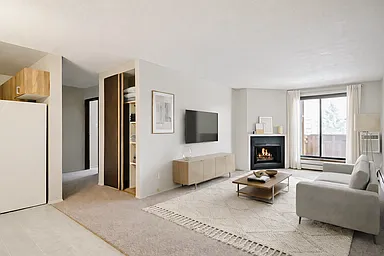 1505 McKercher Dr #4 — Photo 2