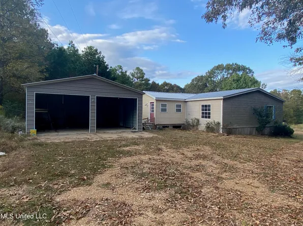 1726 Rabbit Ridge Rd, Byhalia, MS 38611