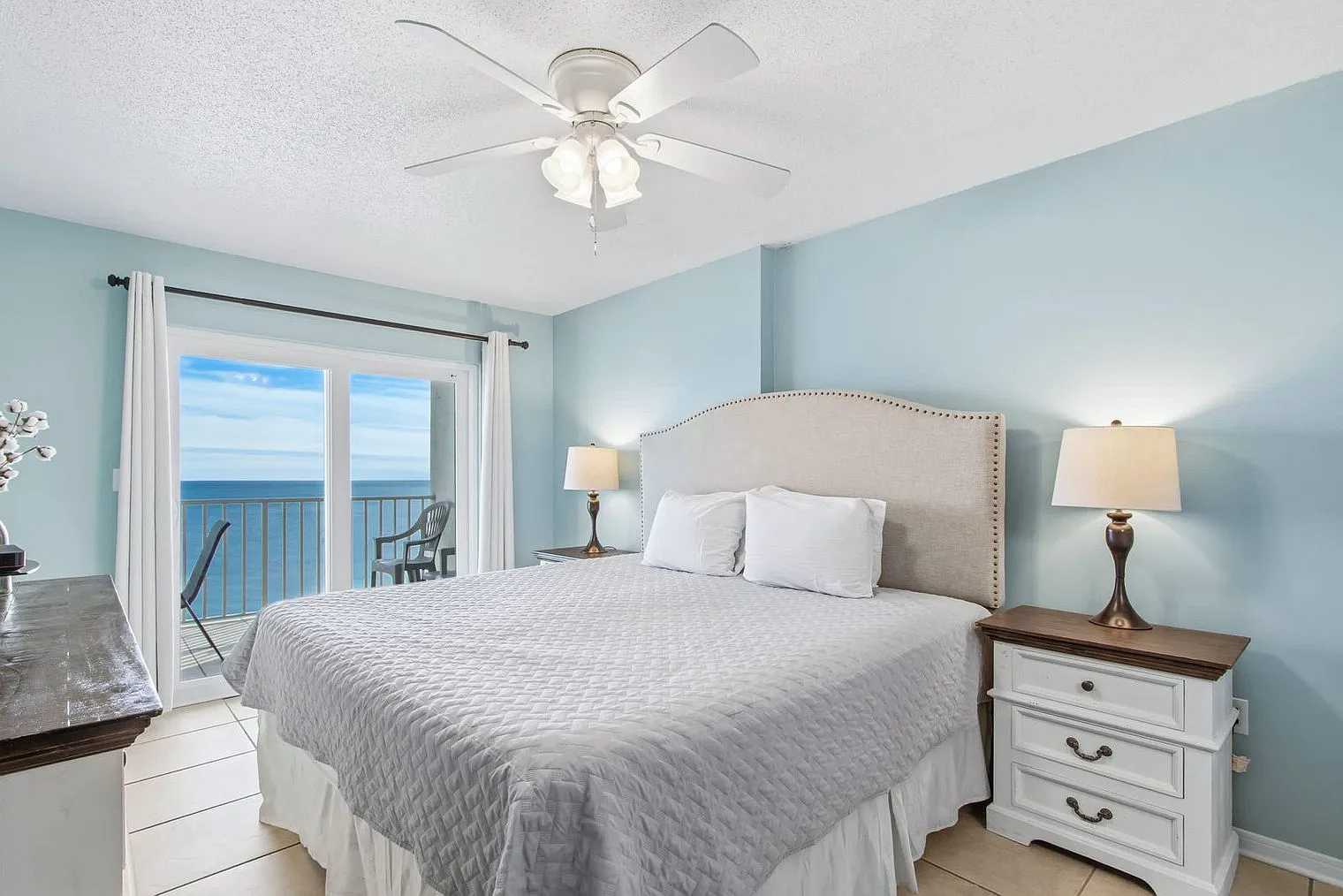 2 bed, 2.0 bath, 947 sqft, $3,056 — Photo 1